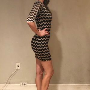 Gold and black party dress! 💃🏼🎉🥂